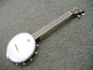 TENOR BANJO UKULELE